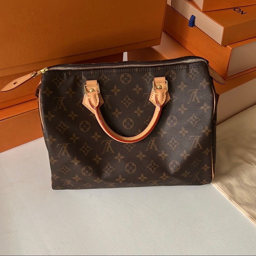 Authentic Louis Vuitton Speedy 30 Monogram